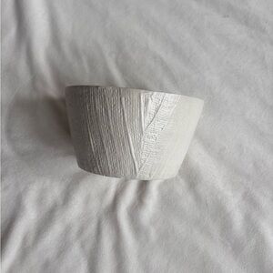 Textured Ceramic Planter / Bowl - White